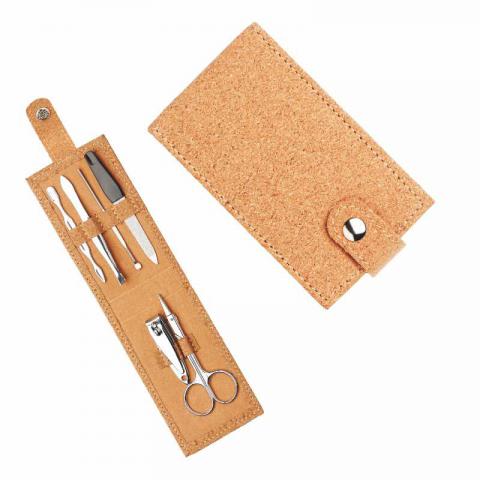 MANICURE SET